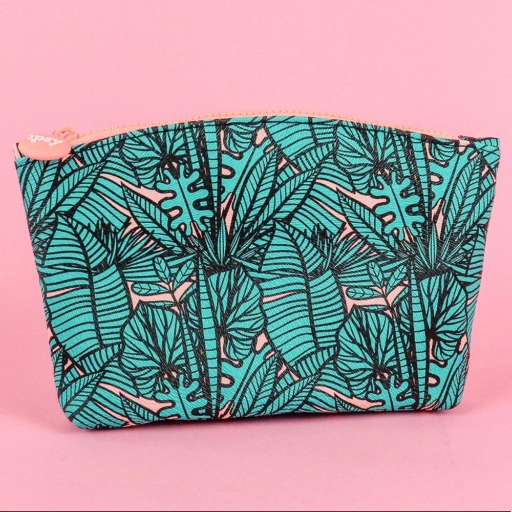 IPSY TROPICAL THEMED GLAM COSMETIC CLUTCH BAG